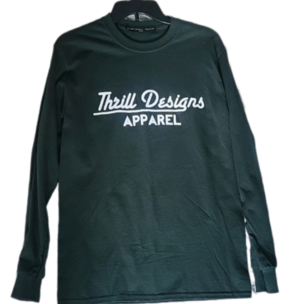 NEW GUYS & GIRLS LONG SLEEVE THRILL DESIGNS T-SHIRT FOREST GREEN SIZE S.